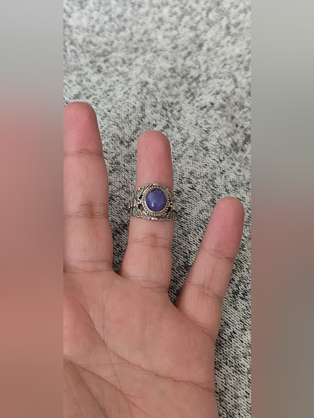 SS 925 Ring w/ Purple Stone (Sz: 7)